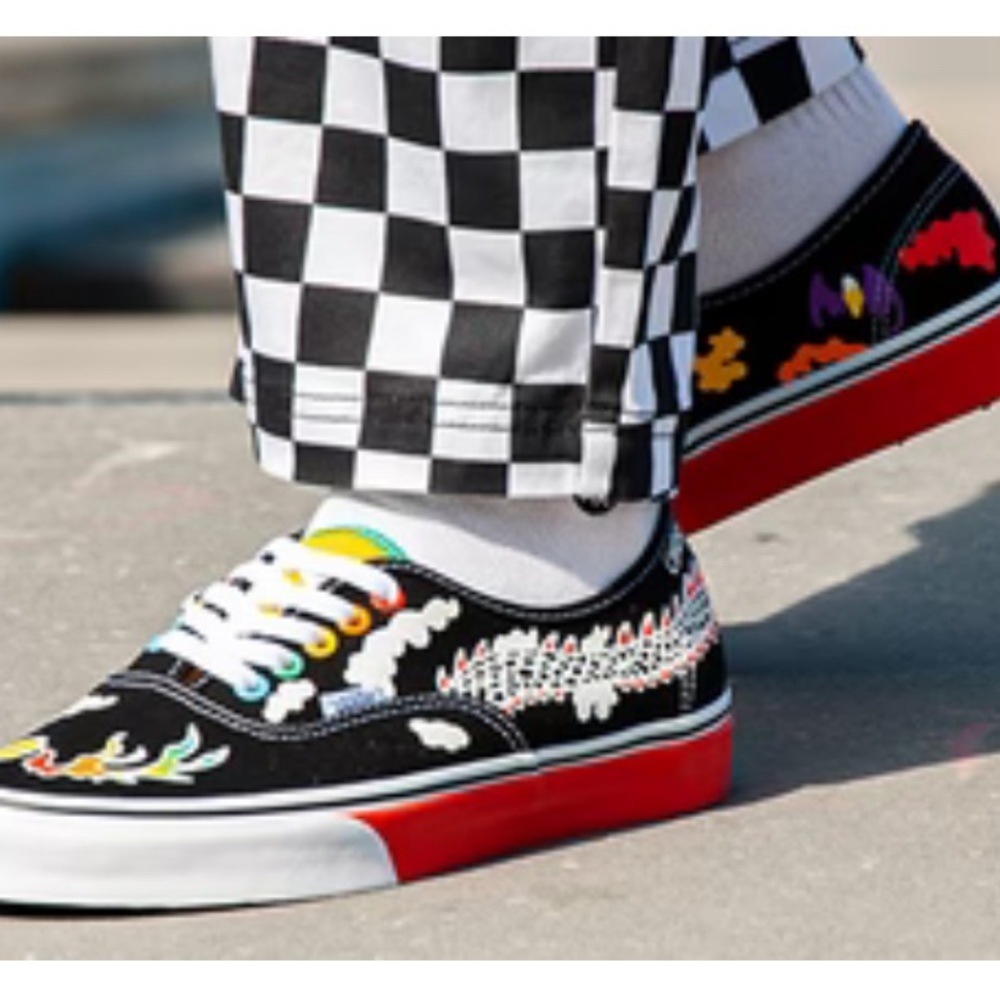 Vans Authentic OTW Gallery KAITLIN CHAN 2022 collection - Picture 3 of 12